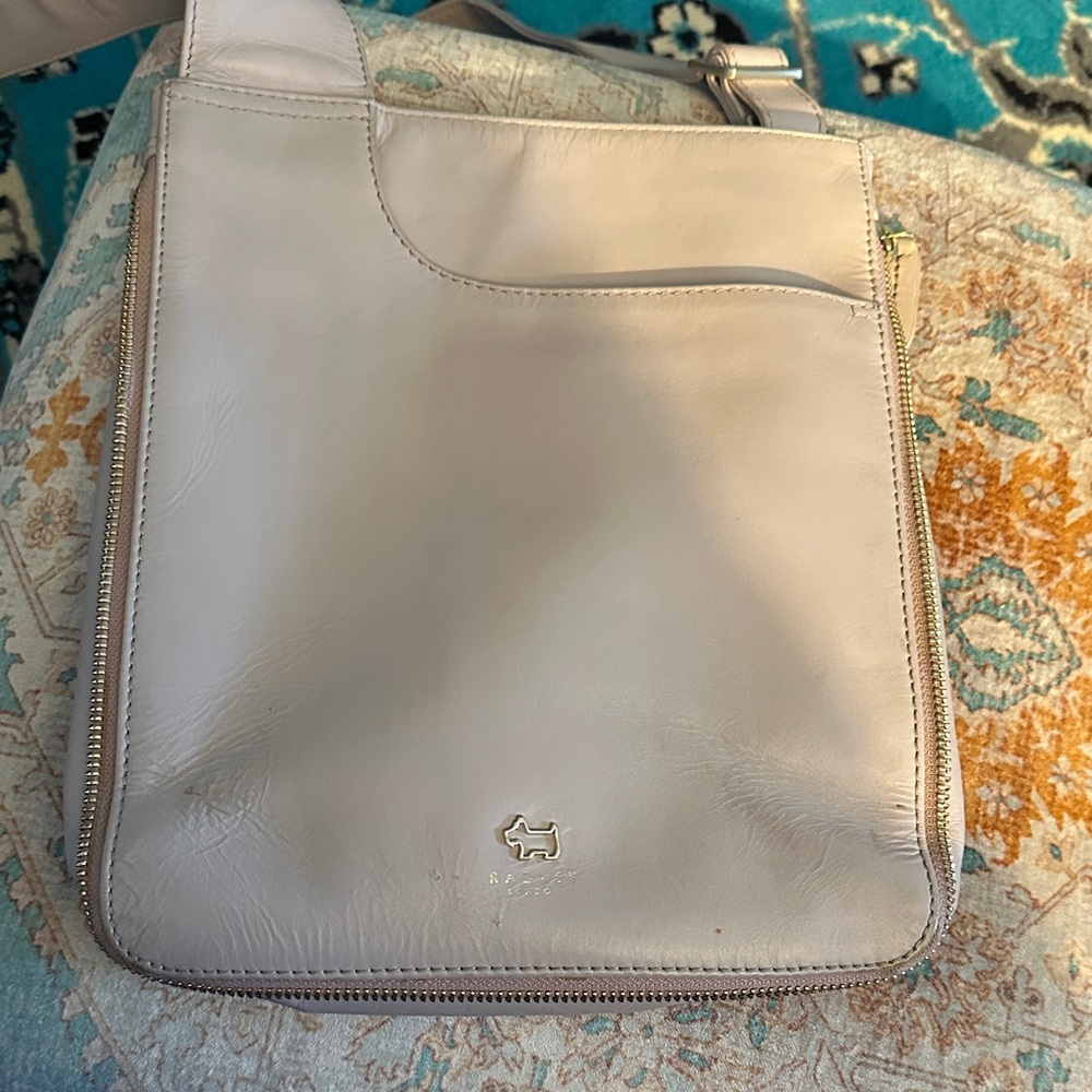 RADLEY LONDON Cream Leather Messenger Bag